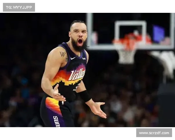 布克训练营和夏季联赛表现亮眼 展现全能进攻和领导能力