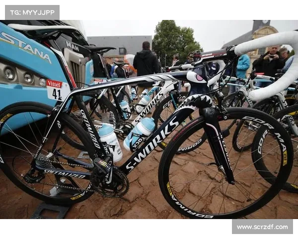 意大利车手维琴佐·尼巴利勇夺环法自行车赛冠军创造历史辉煌时刻